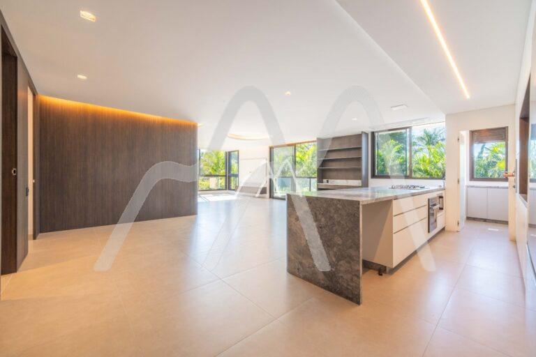 Apartamento com 222m à venda no bosque Amoraeville em Jurerê Internacional