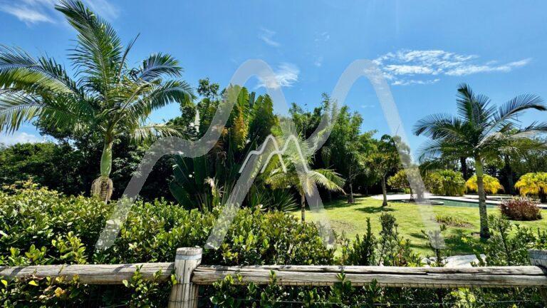 Loft Duplex no Floripa Plaza Loft – Exclusividade e Natureza em Canajurê